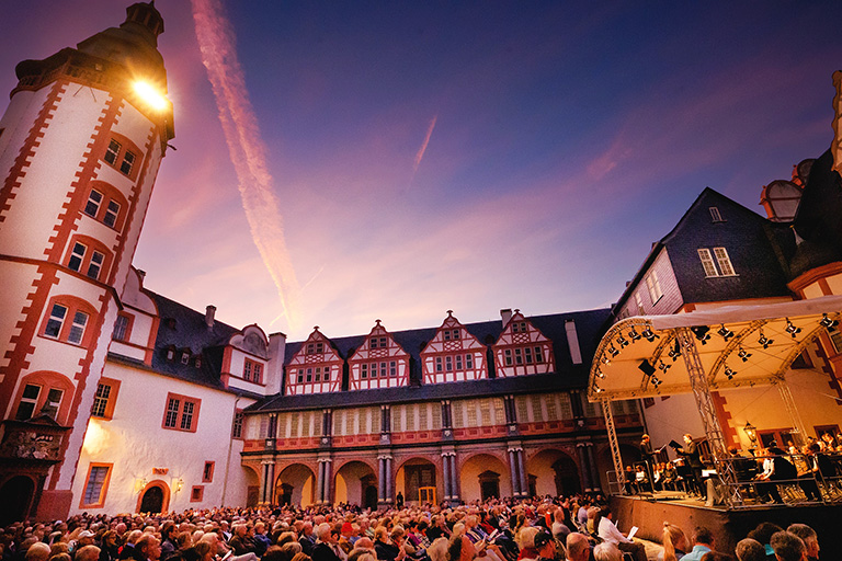 Bühne frei für die Weilburger Schlosskonzerte